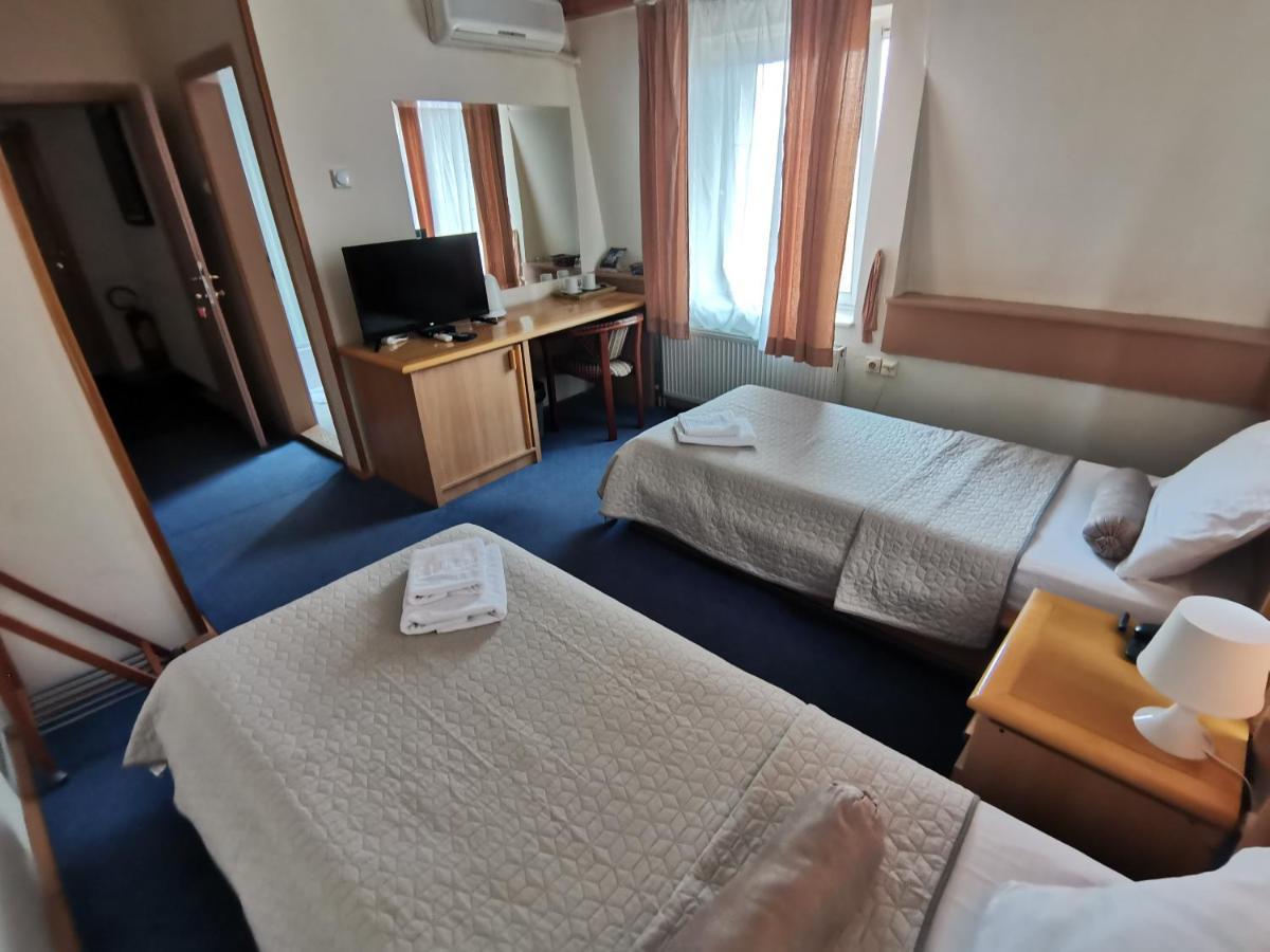 Garni Hotel Panorama Lux Ni 외부 사진